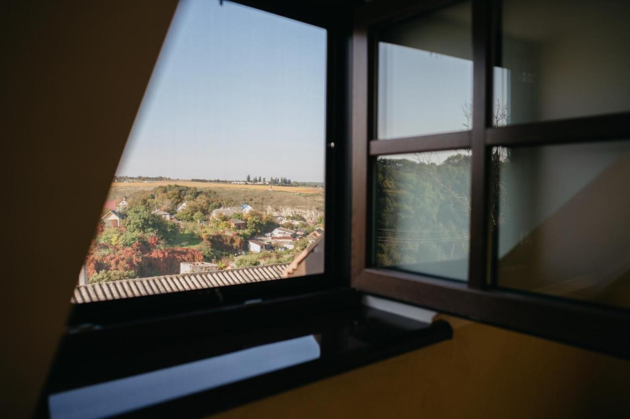 Джерело Kamianets-Podilskyi Luaran gambar